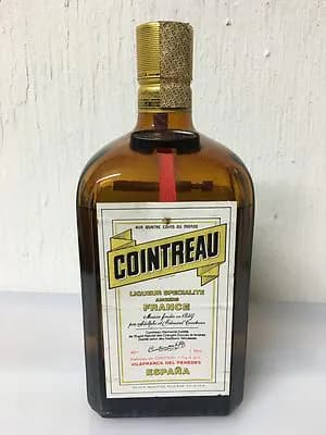 Confezione di Cointreau Litro