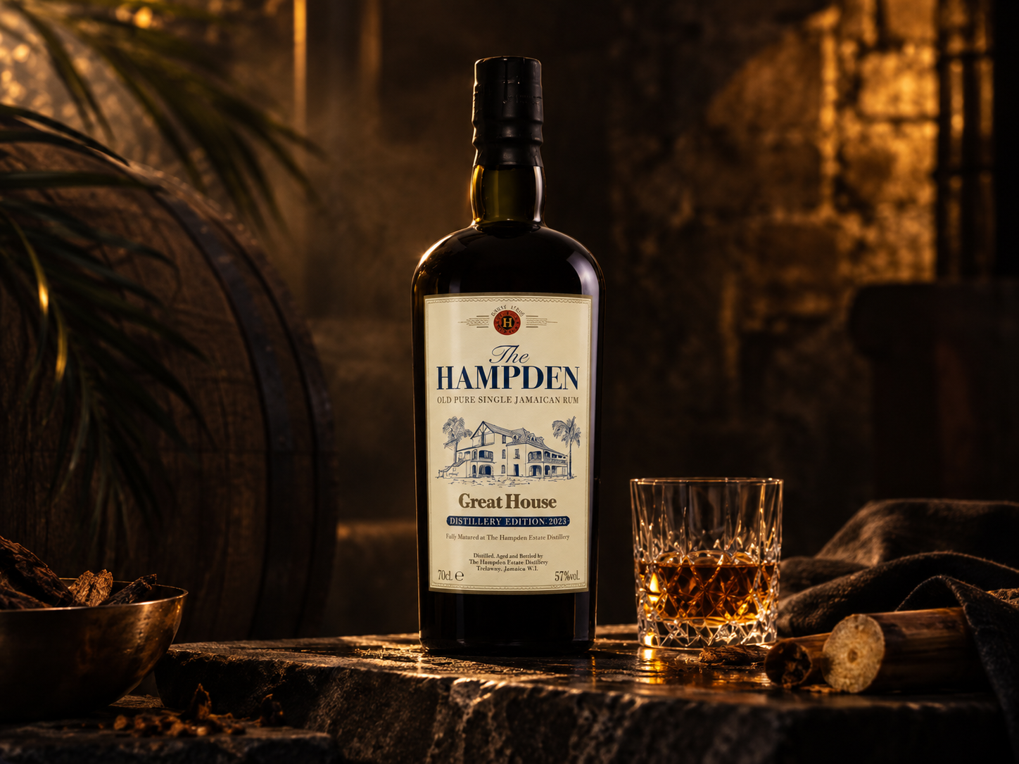 Rum Hampden in una calda atmosfera da distilleria